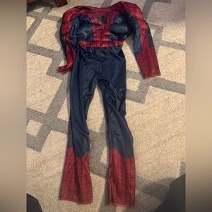 Spiderman costume size 6
